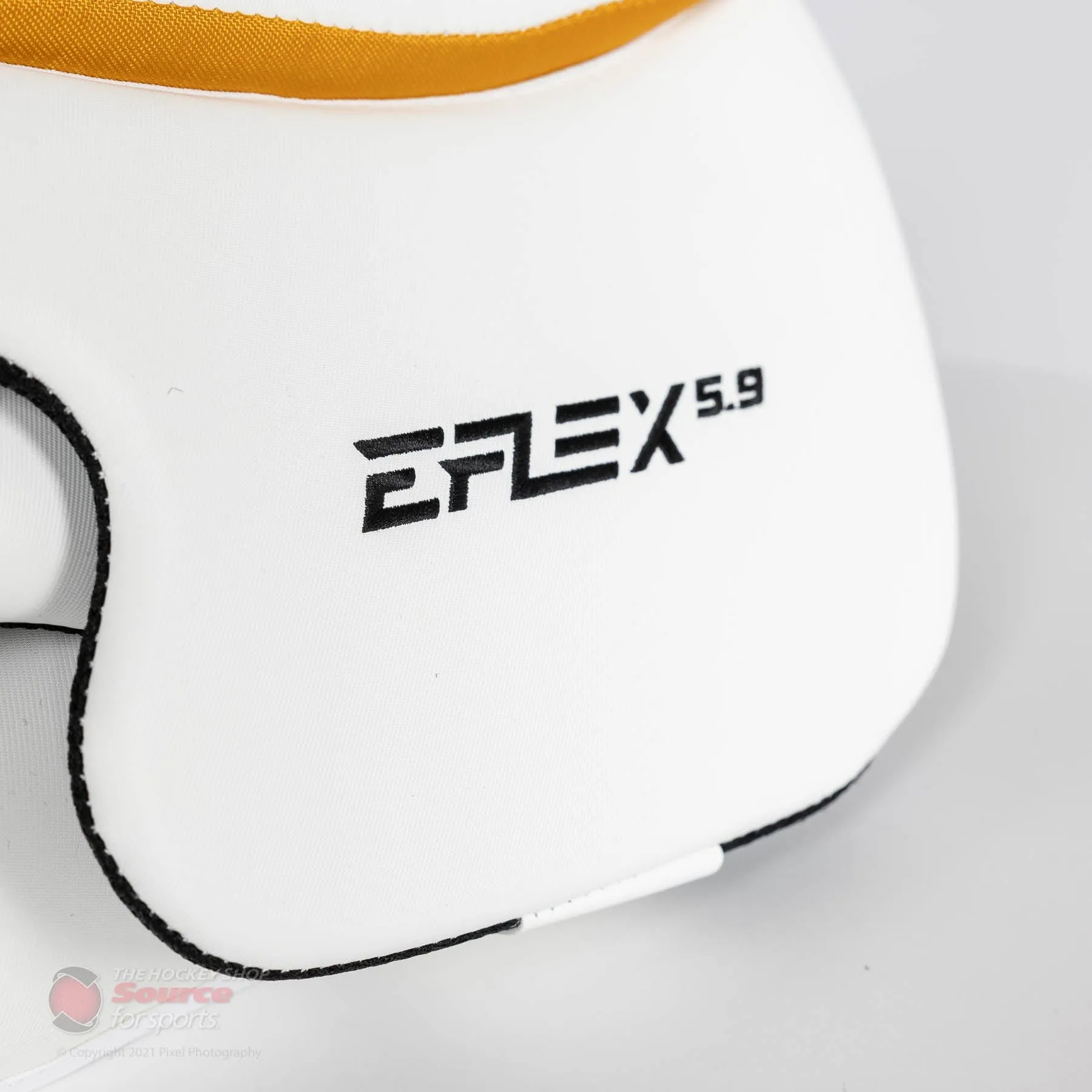 CCM Extreme Flex E5.9 Senior Goalie Blocker