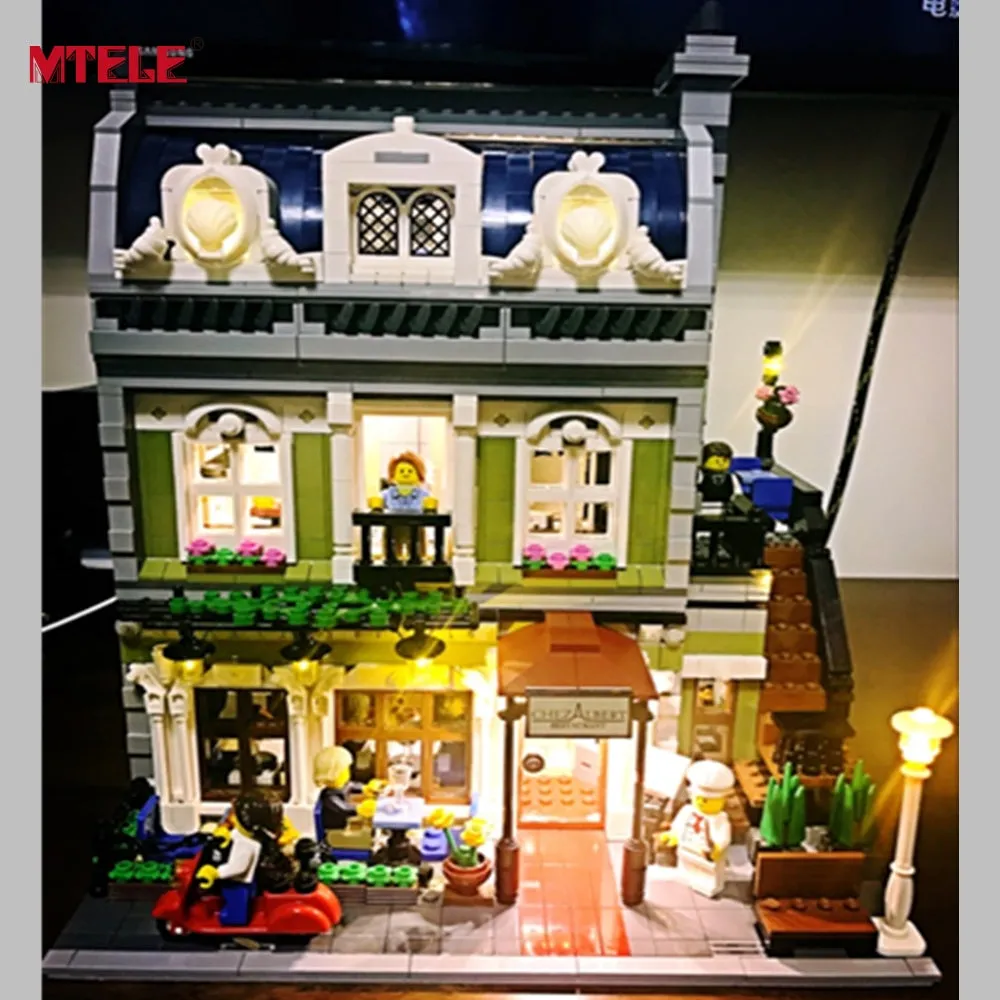 Creator Expert City Street Parisian Restaurant