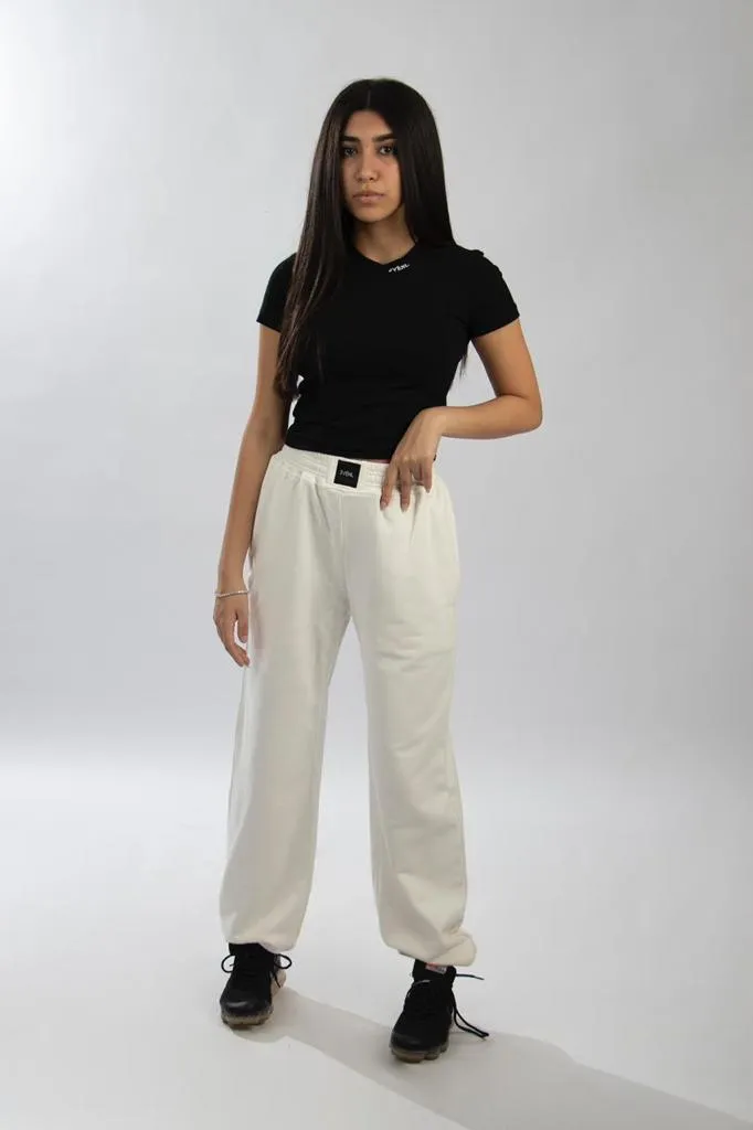 Essential Black Tight Crop-top