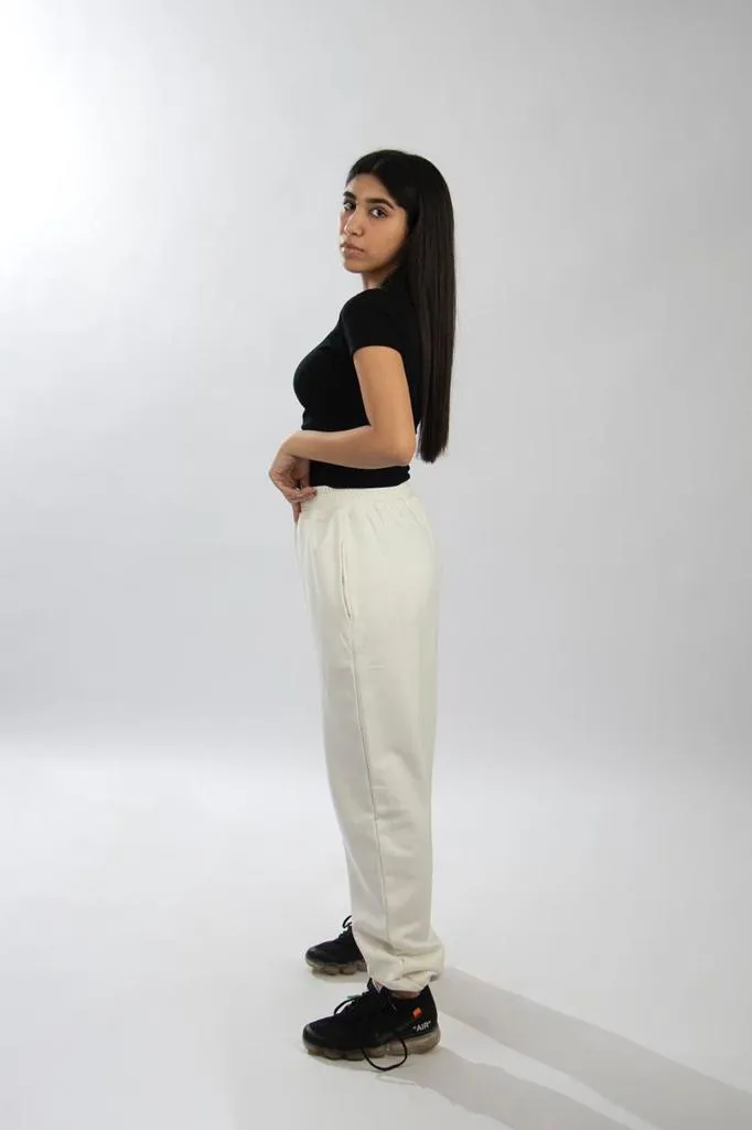 Essential Black Tight Crop-top