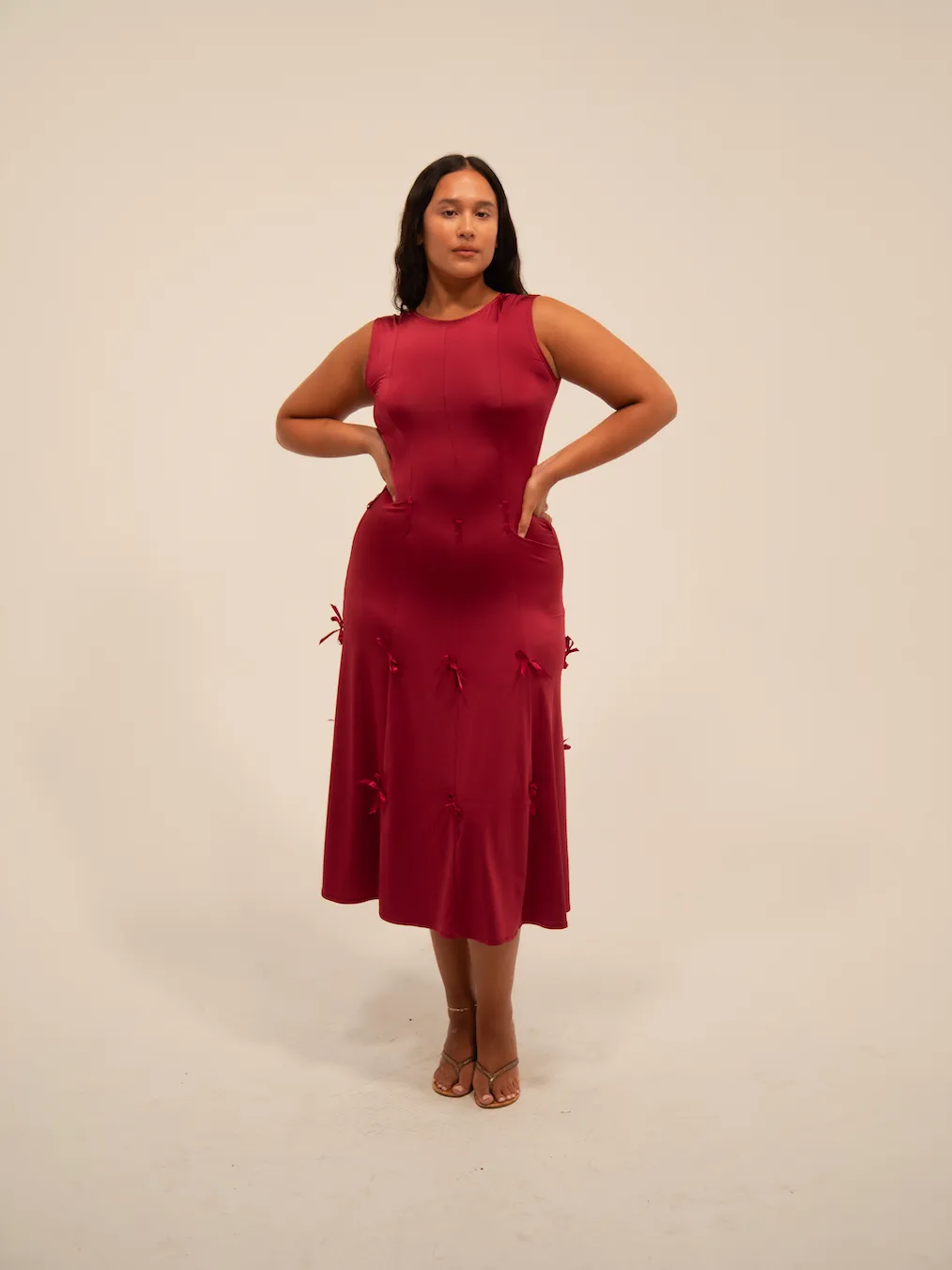 HEIRESS DRESS IN SANGRIA