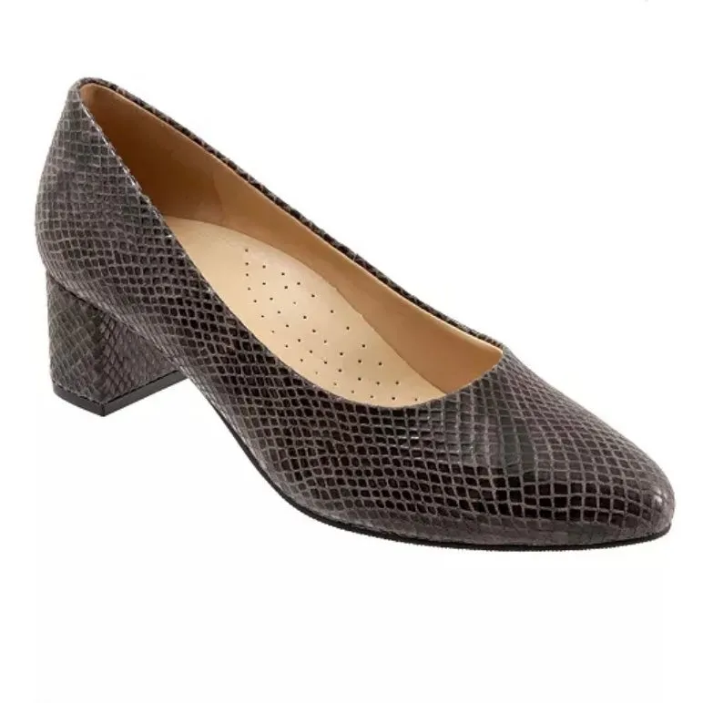 KARI Women's Block Heel Slip On Pump