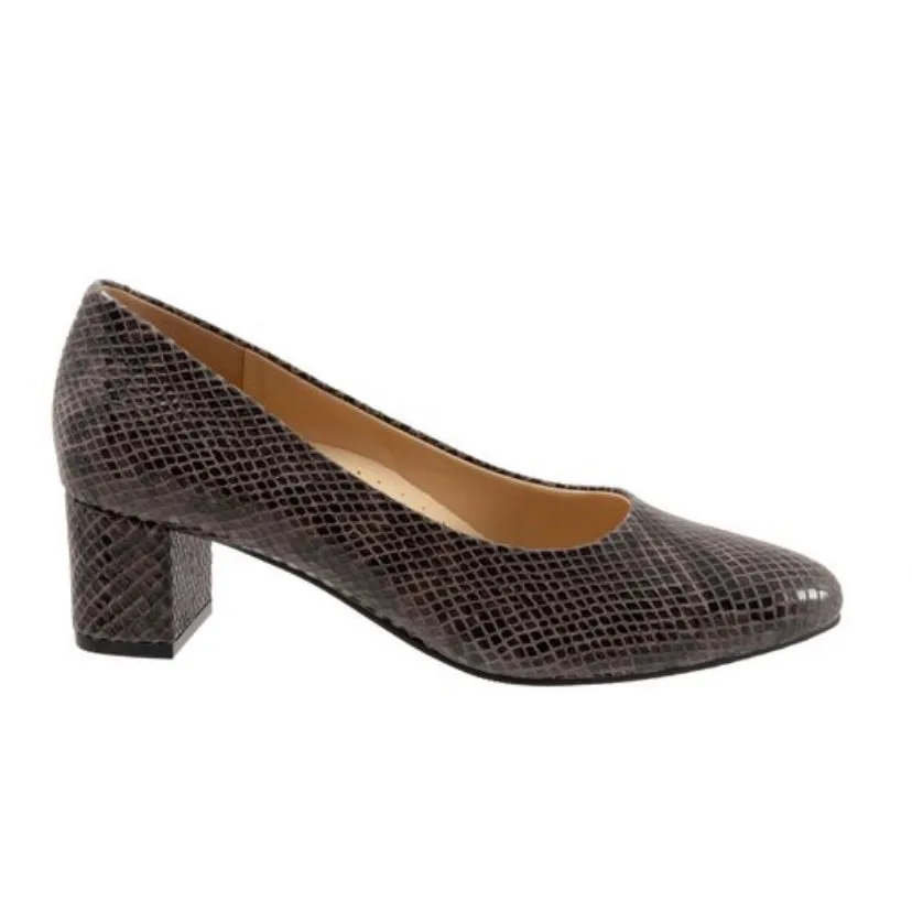 KARI Women's Block Heel Slip On Pump