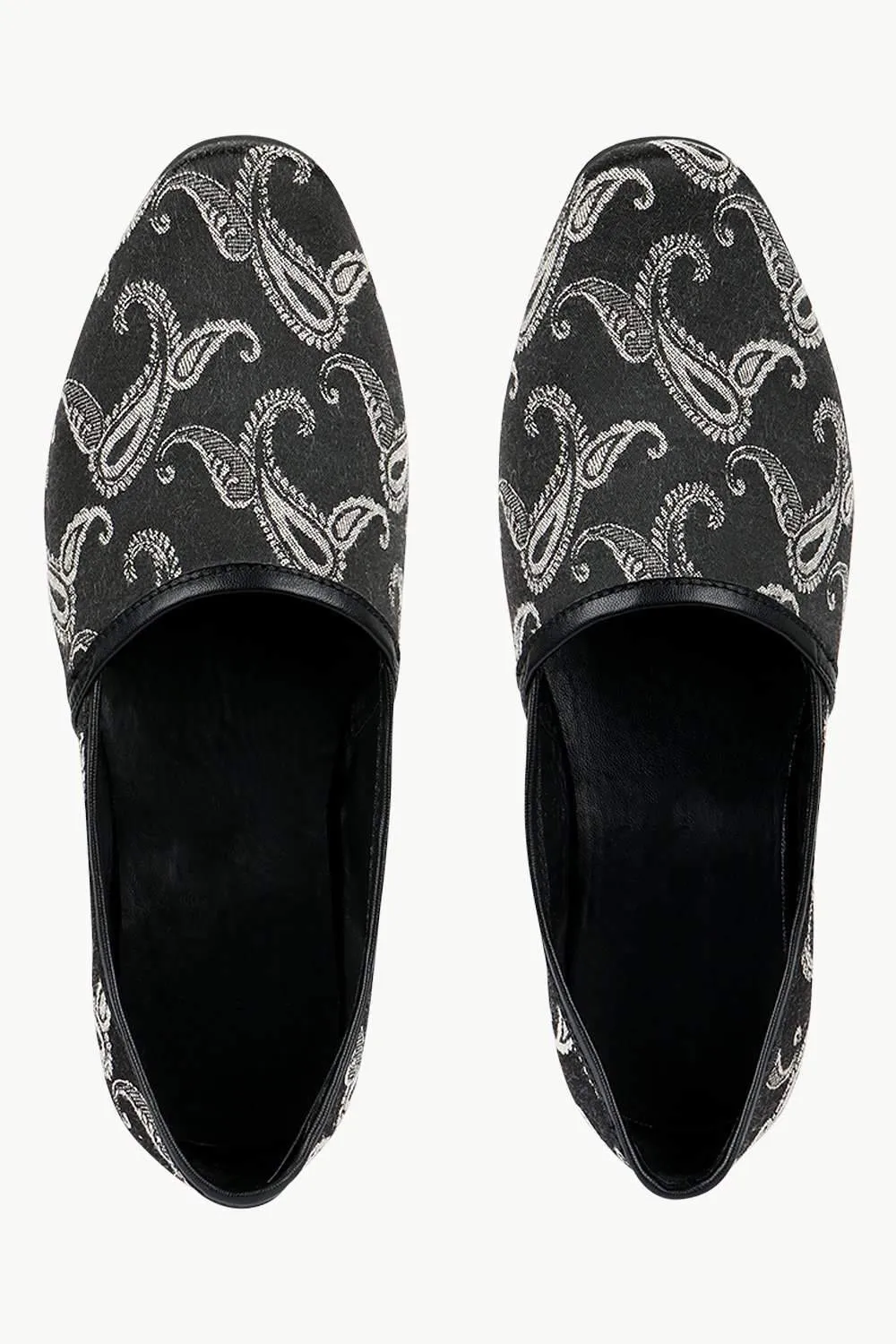 Men's Black Paisley Slip-On Juttis