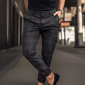 Men's Relaxed Fit Checked Chino Pants