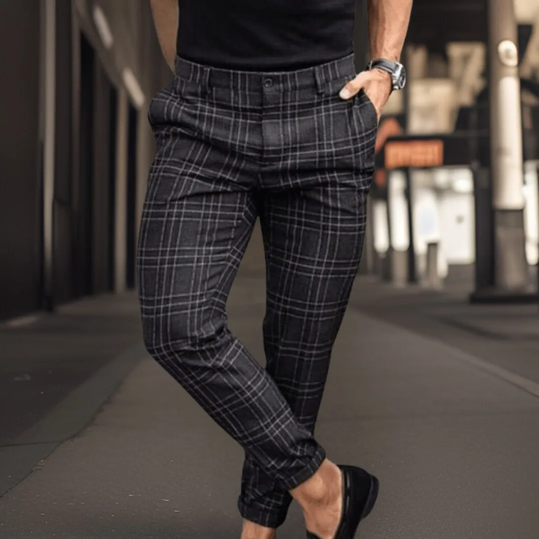 Men's Relaxed Fit Checked Chino Pants