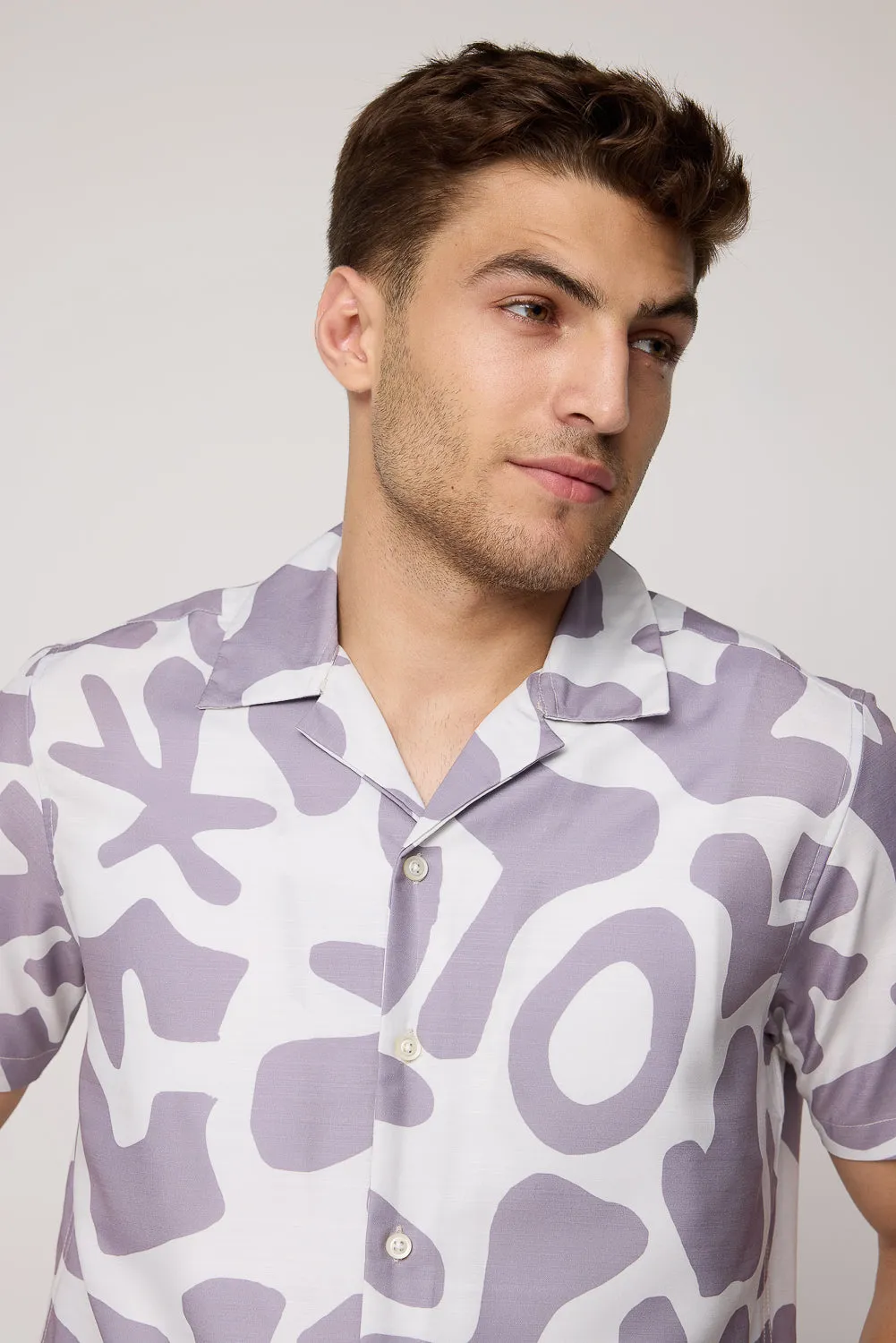 Plum Beachy Printed Men's Relaxed Shirt