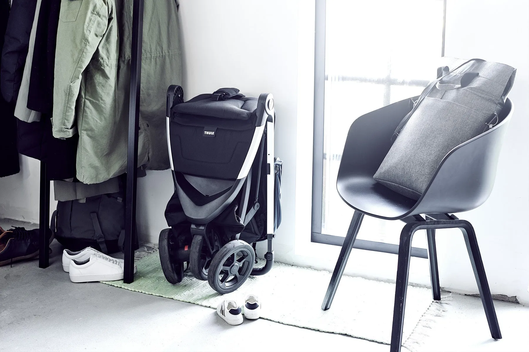 Thule Spring Black/Grey Melange - In Stock