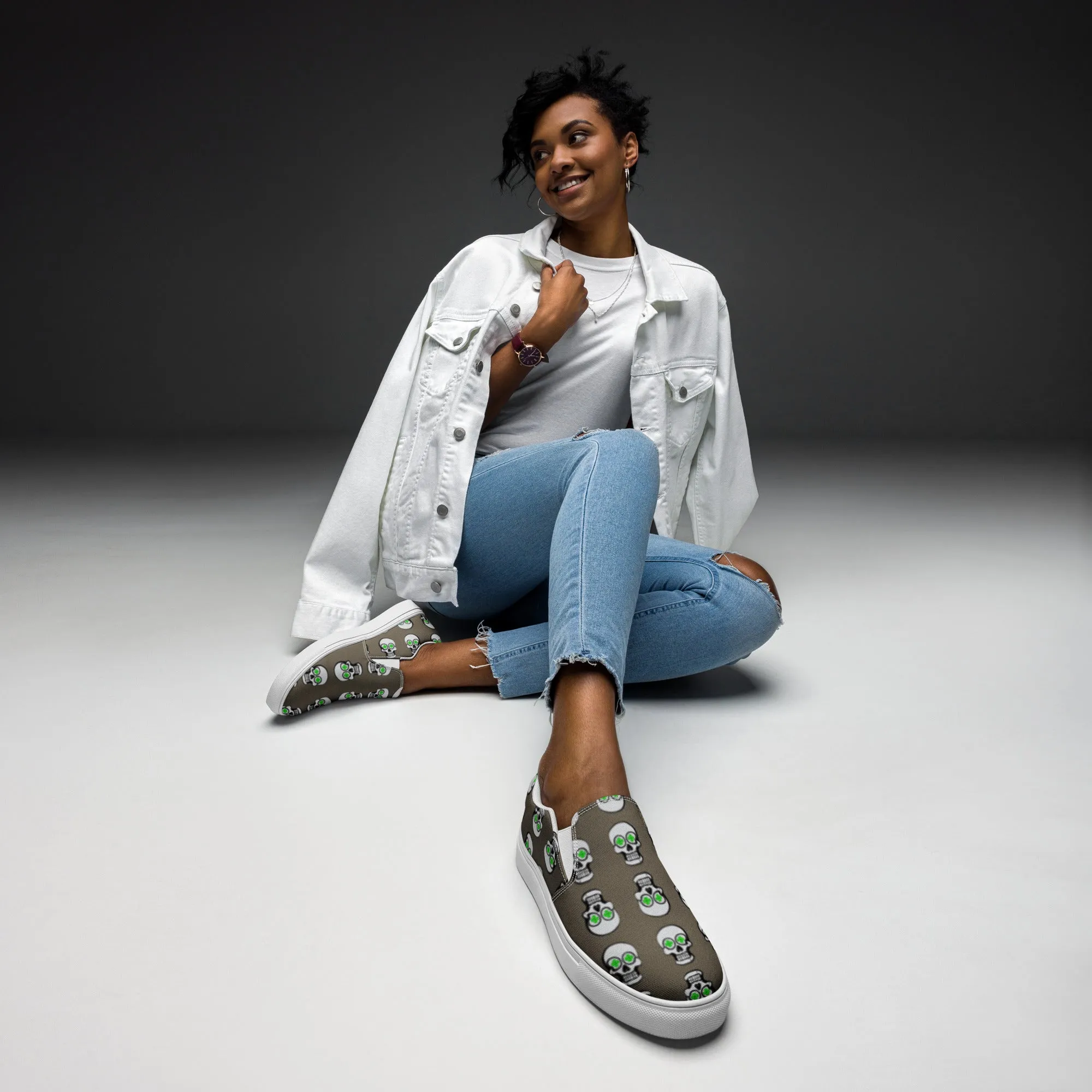 Women’s Clover Skull Slip-On Shoes
