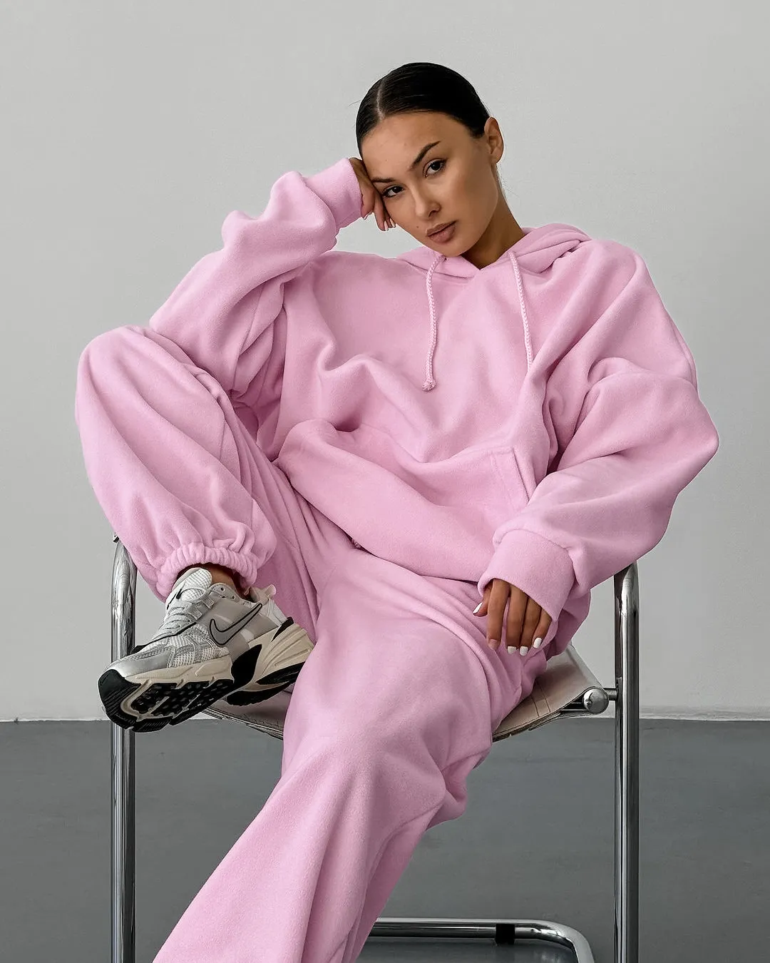 Women’s Comfy Oversized Lounge Jogger Set with Pocket Details