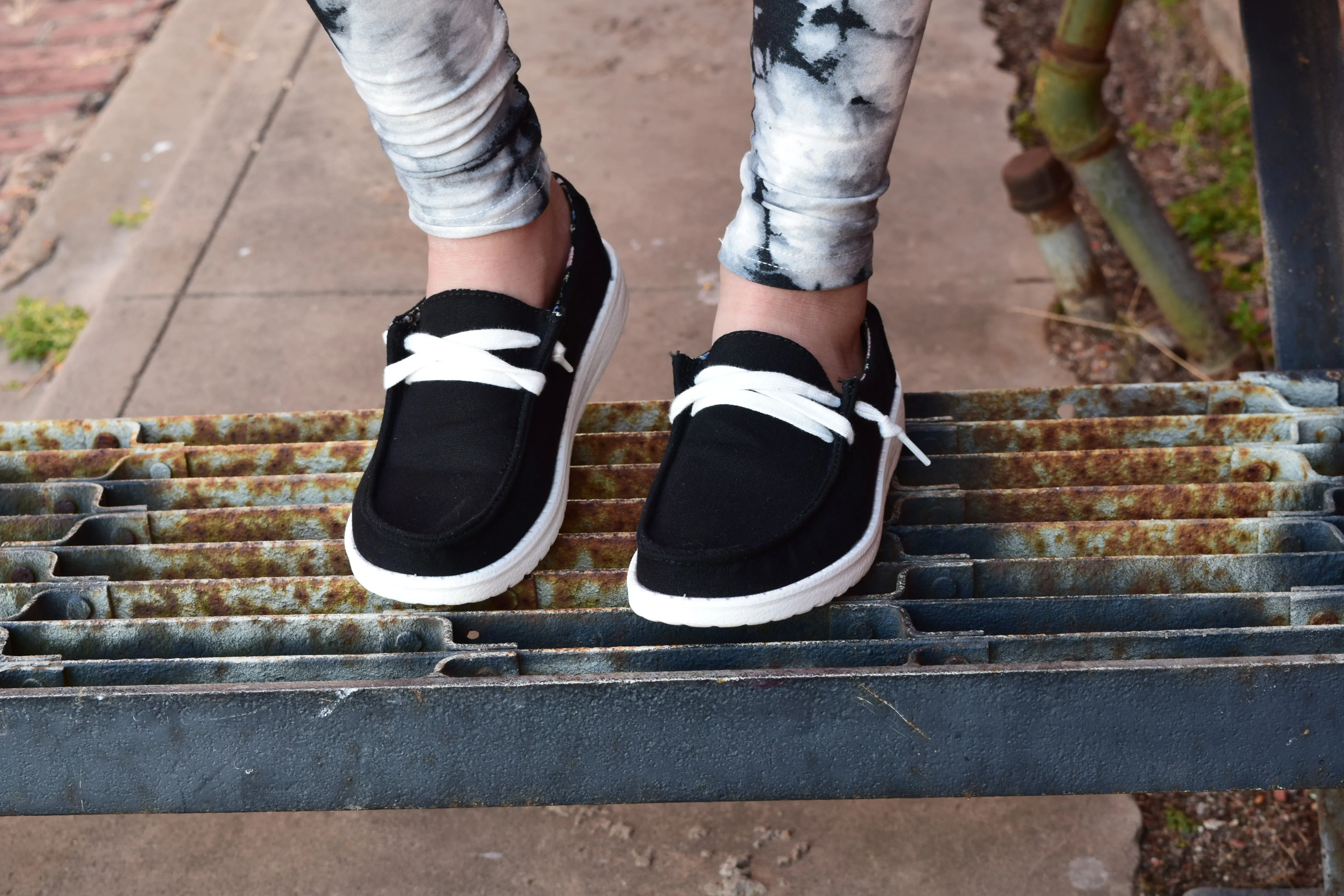 Youth Gypsy Jazz Charming Black Slip on Shoe